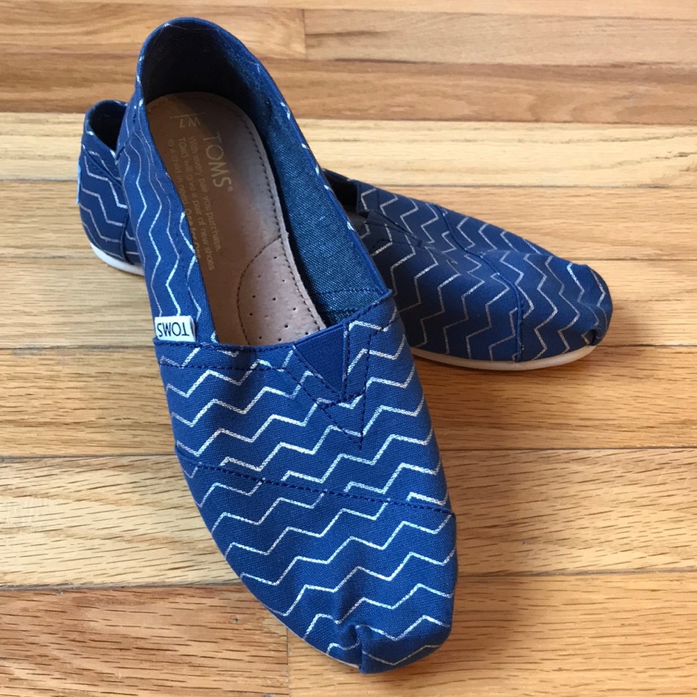 Navy Chevron Toms